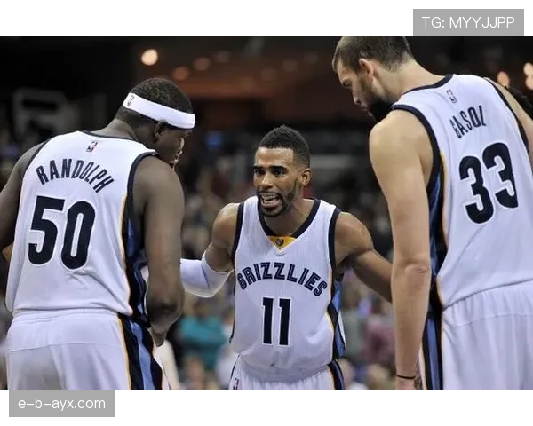 康利利用挡拆效率提升组织表现，助力球队关键时刻反超